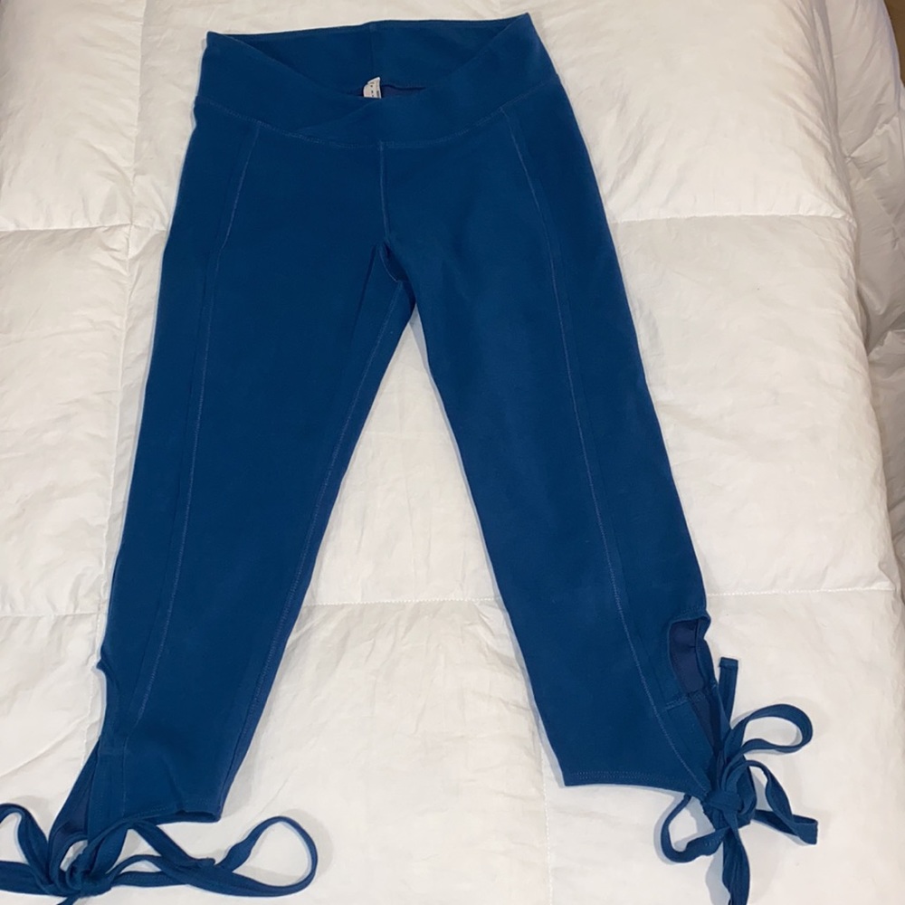 Women's athletic Free People Movement  leggings, work out pants, sz  XS